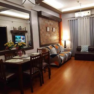 Sarasota Residential Resort Cluster 4 Unit 6B And 6C By Manny Newport Blvd, Across Naia T3 & Near Resorts World Manila, Pasay City